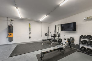 Photo 19- click for photo gallery